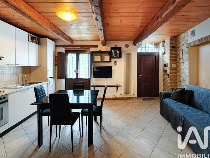 Casa trilocale in vendita in Via Giacomo Leopardi, Centro, Montefano