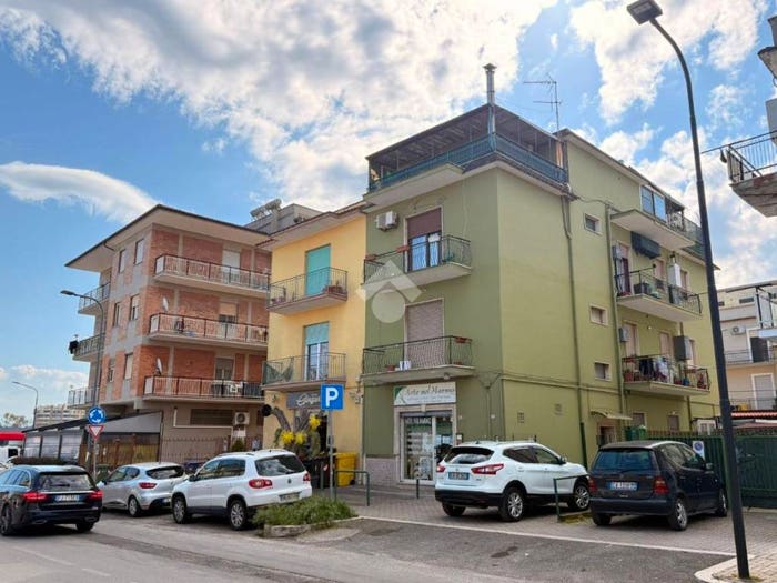Appartamento trilocale in vendita in Via Carroceto, Semicentro, Aprilia