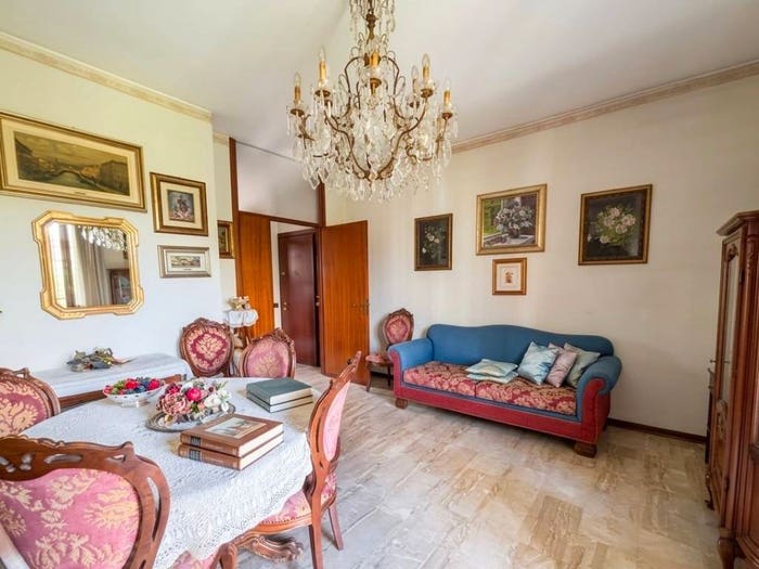 Appartamento quadrilocale in vendita in Viale Famagosta, Famagosta, Milano