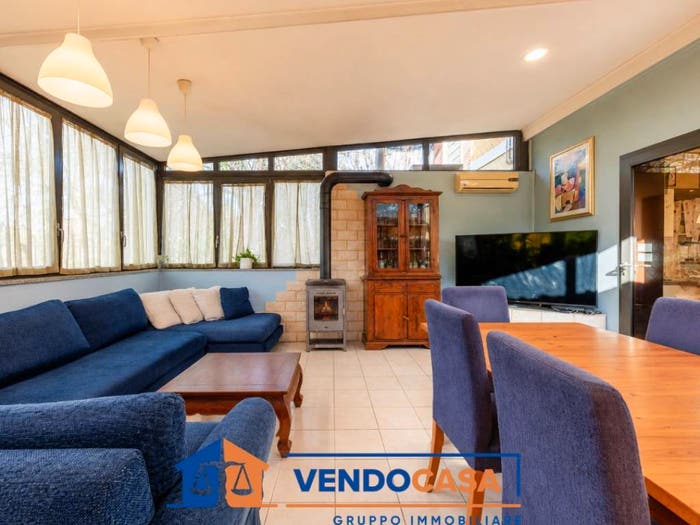 Casa con 6 locali in vendita in Strada Marsè, Palera, Moncalieri