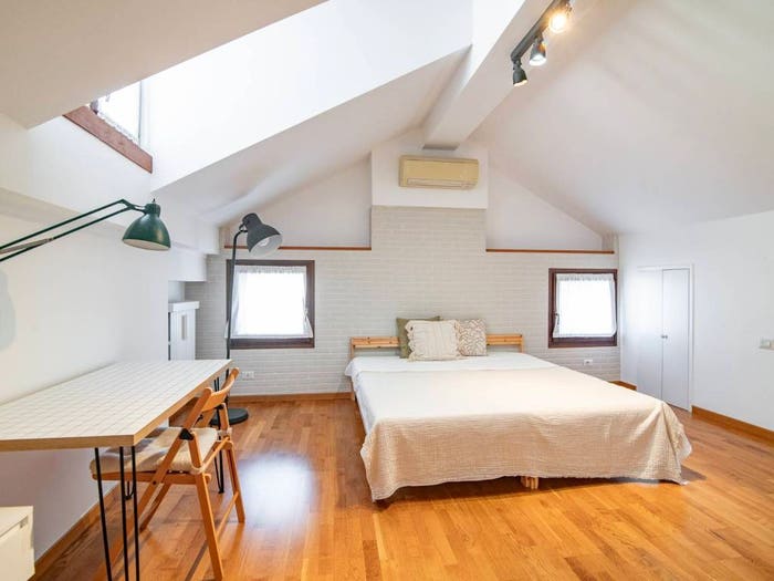 Casa bilocale in vendita in Corso San Gottardo, Milano
