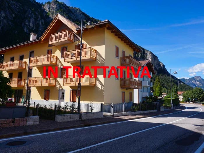 Appartamento quadrilocale in vendita in Via Trento, Centro, Fai della Paganella