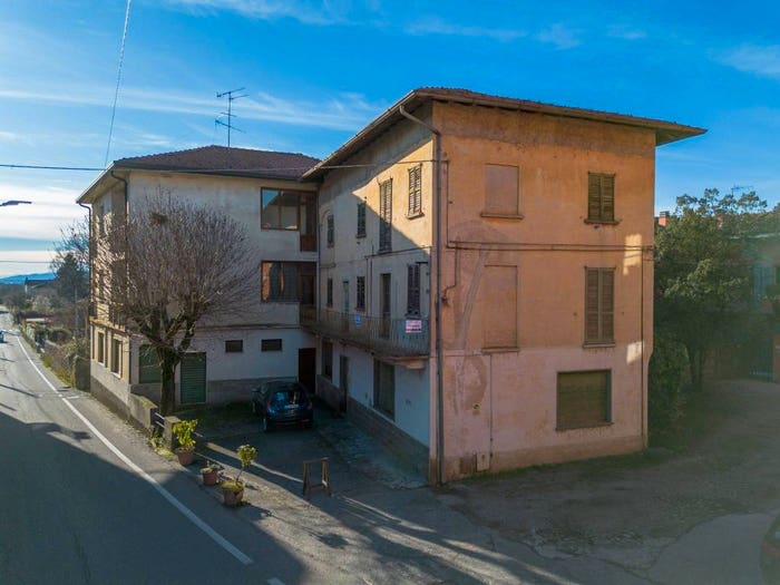 Casa con 6 locali in vendita in Via Roma, Cadrezzate con Osmate
