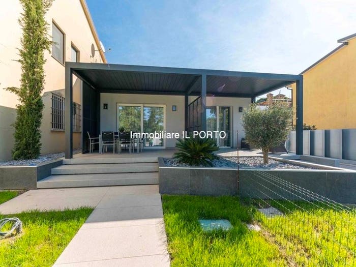 Casa con 6 locali in vendita in Lido degli Estensi, Comacchio