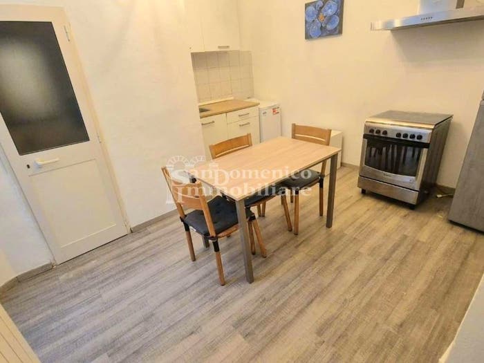 Appartamento trilocale in vendita in Via Gereschi Livia, San Francesco, Pisa