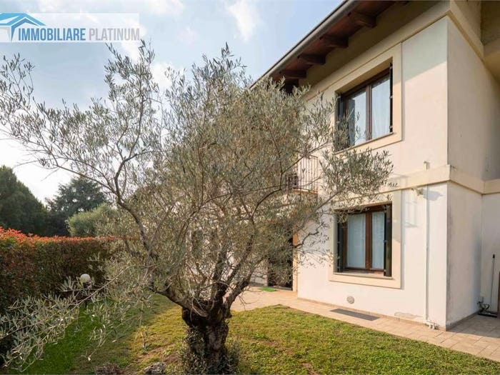 Appartamento trilocale in vendita in Via dei Boschi, Tregasio, Triuggio