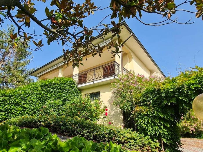Casa con 6 locali in vendita in Frazione Colombara, Colli Verdi