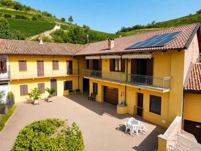 Casa con 6 locali in vendita in Corso Valpone, Canale