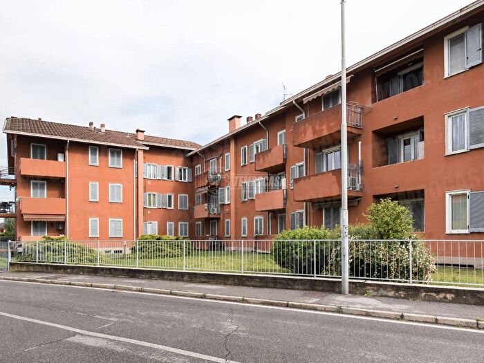 Casa bilocale in vendita in Via Armando Diaz, Centro, Nibionno