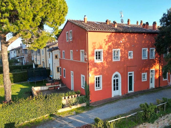 Appartamento con 5 locali in vendita in Via della Chiesa Libbiano, Peccioli