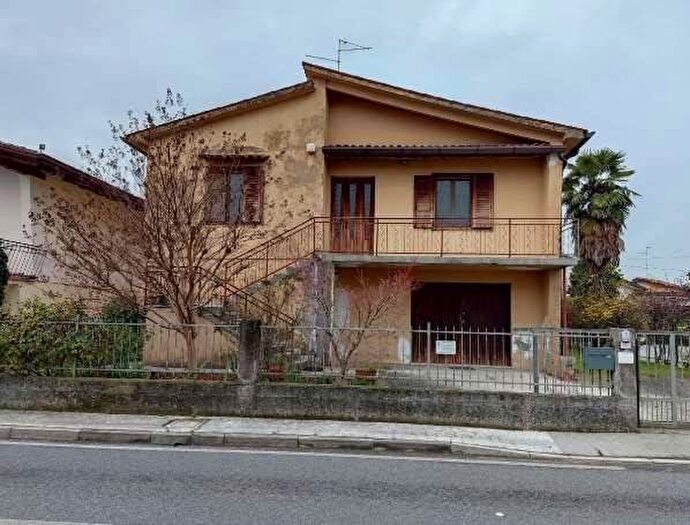 Casa con 6 locali in vendita in Via Udine, Nogaredo Al Torre, San Vito al Torre