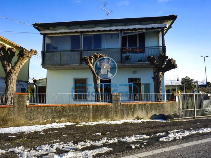 Appartamento quadrilocale in vendita in Via Maccalone, Piangipane Santerno, Ravenna