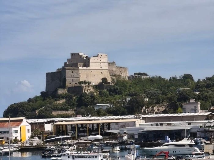 Appartamento bilocale in vendita in Via Lucullo, Centro, Bacoli