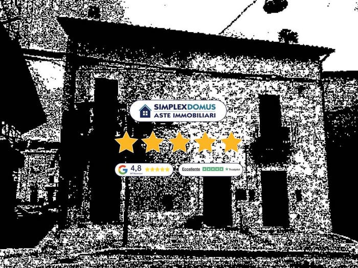 Appartamento con 6 locali in vendita in Via Tevere, Pratola Peligna