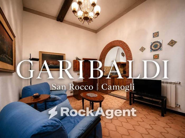 Appartamento quadrilocale in vendita in Via Giuseppe Garibaldi, Centro, Camogli