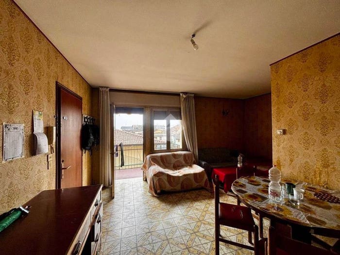 Appartamento quadrilocale in vendita in Via S Rocco, Centro, Farra di Soligo
