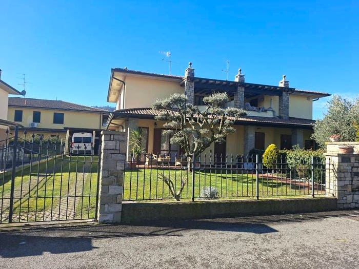 Casa con 6 locali in vendita in Via Beatrice Portinari, Villa Pedergnano, Erbusco