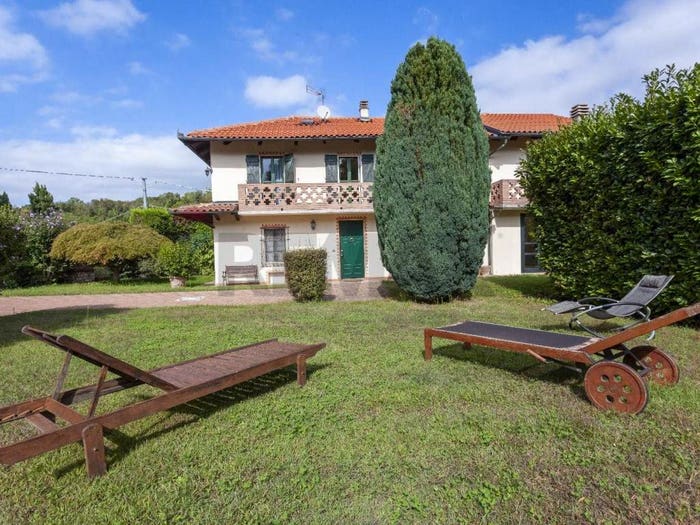 Casa con 6 locali in vendita in Via Maestra, Avuglione, Marentino