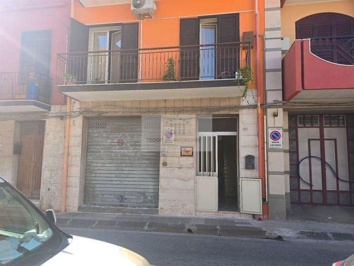 Appartamento trilocale in vendita in VIA ARIOSTO, Floridia