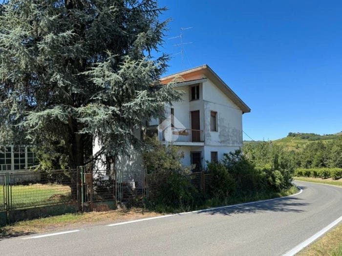 Casa con 5 locali in vendita in Frazione Tassarole, Centro, Montù Beccaria