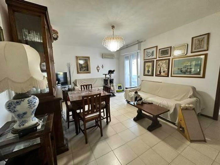 Appartamento quadrilocale in vendita in via Toscana, Ribolla, Roccastrada
