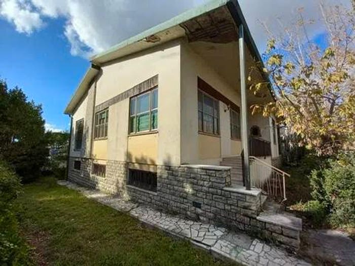 Casa con 6 locali in vendita in Via Guglielmo Marconi, Vicarello, Collesalvetti