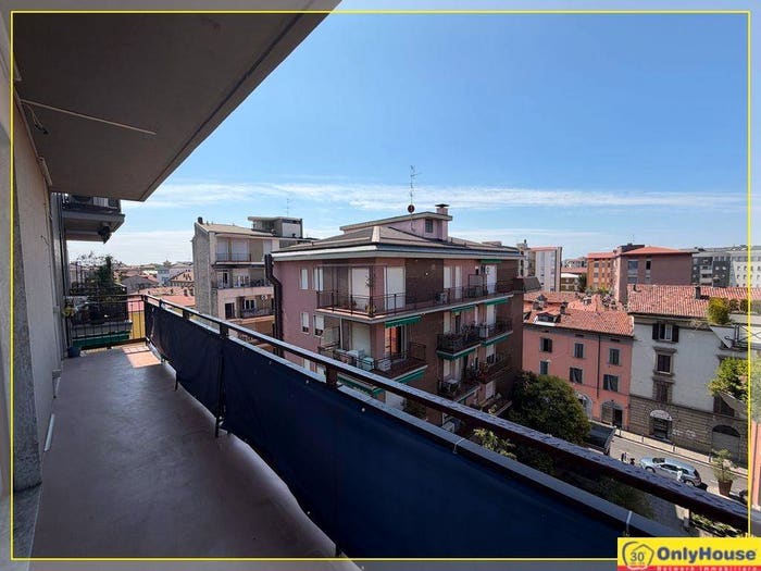 Appartamento con 5 locali in vendita in Via Giacomo Quarenghi, Stazione, Bergamo