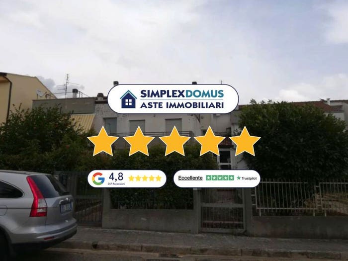 Appartamento con 6 locali in vendita in DELLE QUERCE, Centro, Atella
