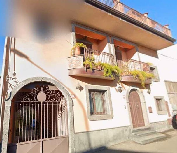 Casa con 6 locali in vendita in Via IV Retta Levante, Centro, Belpasso