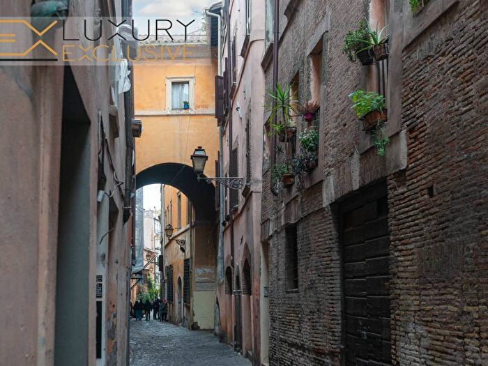 Appartamento con 5 locali in vendita in Piazza Navona, Roma
