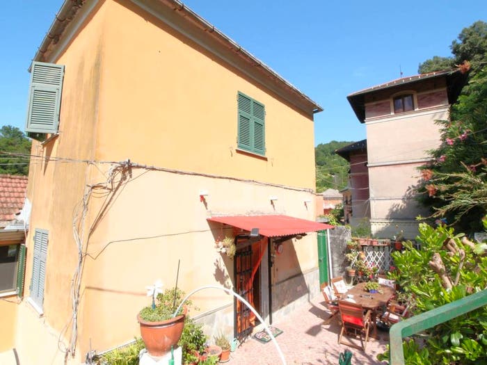 Appartamento con 5 locali in vendita in Salita Geminiano, Bolzaneto, Genova