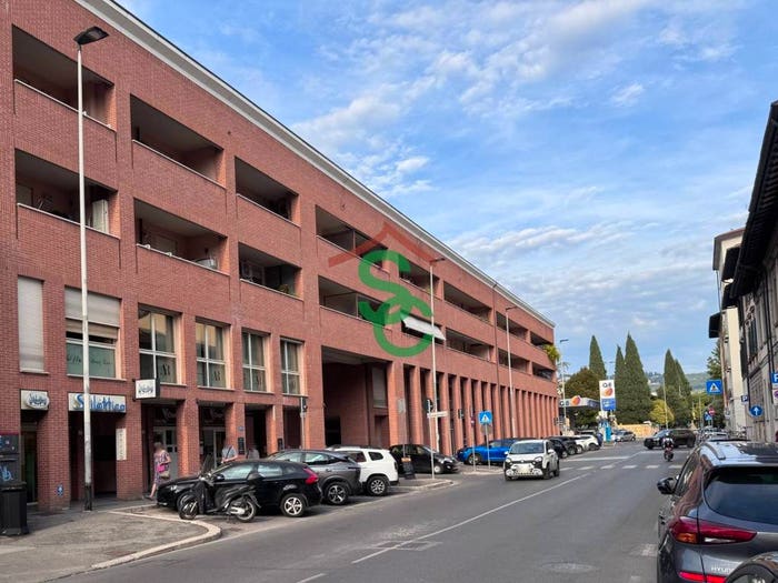 Appartamento quadrilocale in vendita in Via Gabriele D'Annunzio, Coverciano, Firenze