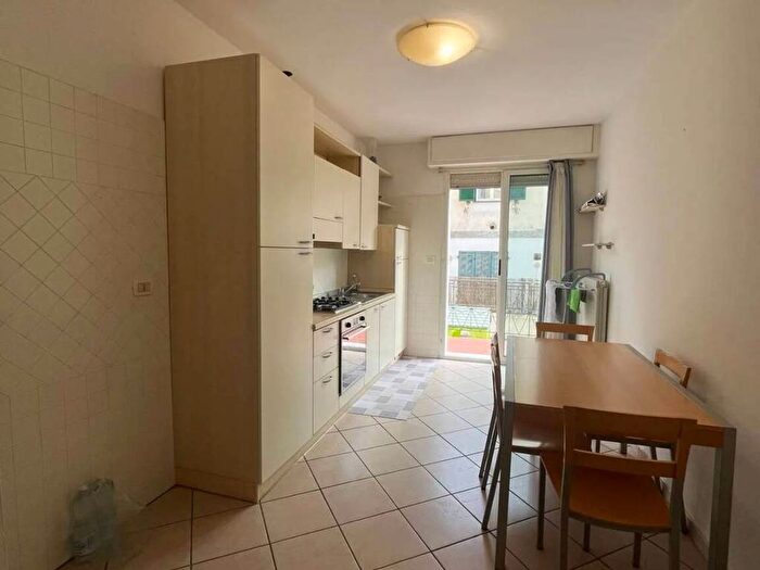 Appartamento trilocale in vendita in Via Pelloux SNC, Centro, Bordighera