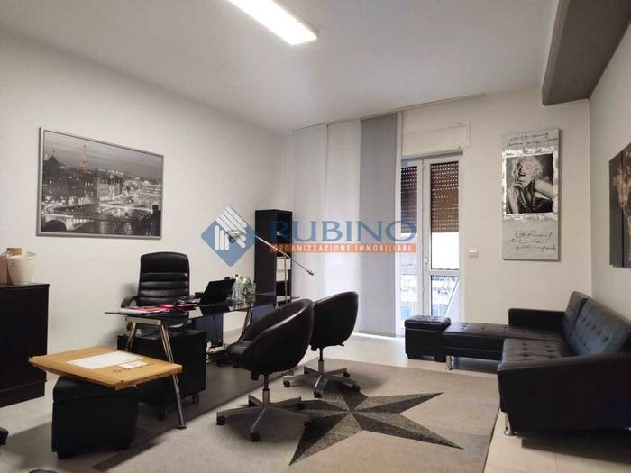 Appartamento quadrilocale in vendita in Via Renato Coletta, Centro, Barletta