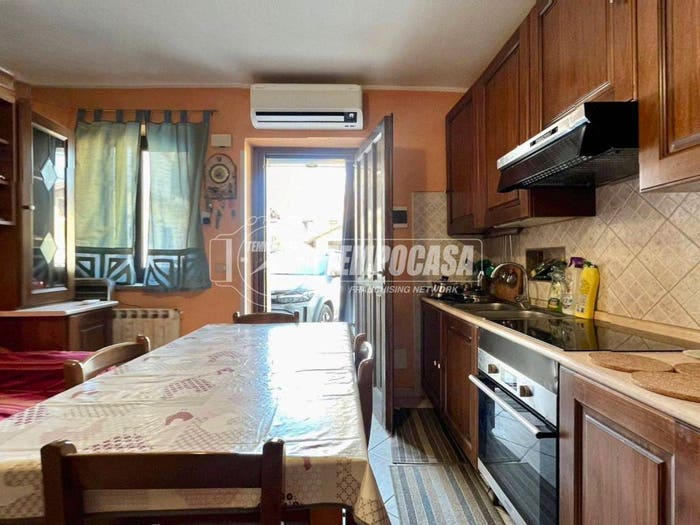 Appartamento quadrilocale in vendita in Piazza INDIPENDENZA, Ravello Villastanza Villapia, Parabiago