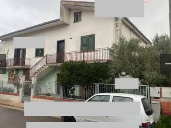 Appartamento con 6 locali in vendita in Via La Pira, Samassi