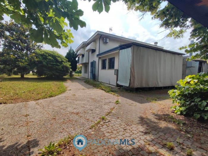 Casa con 6 locali in vendita in Via San Giorgio, San Giacomo Lion Carpanedo, Albignasego