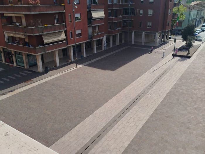 Appartamento con 6 locali in vendita in Piazza della Costituzione, Centro, Legnago
