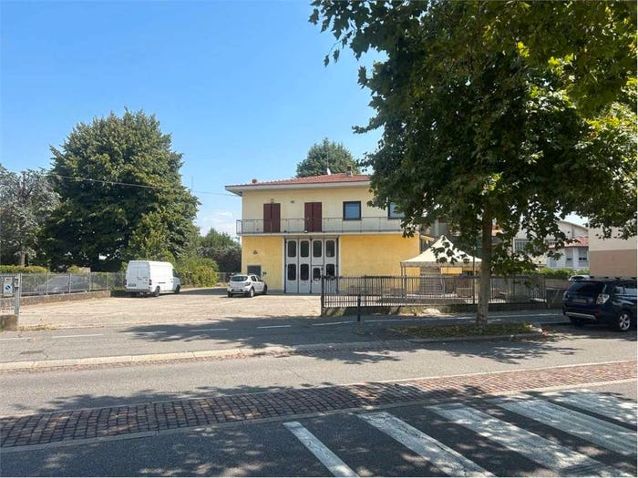 Casa con 6 locali in vendita in Viale Locatelli, Sabbio Guzzanica, Dalmine