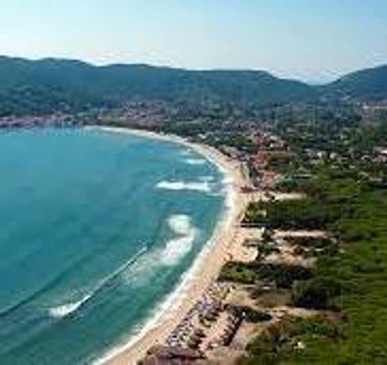 Appartamento con 5 locali in vendita in Marina Di Campo, Campo nell'Elba