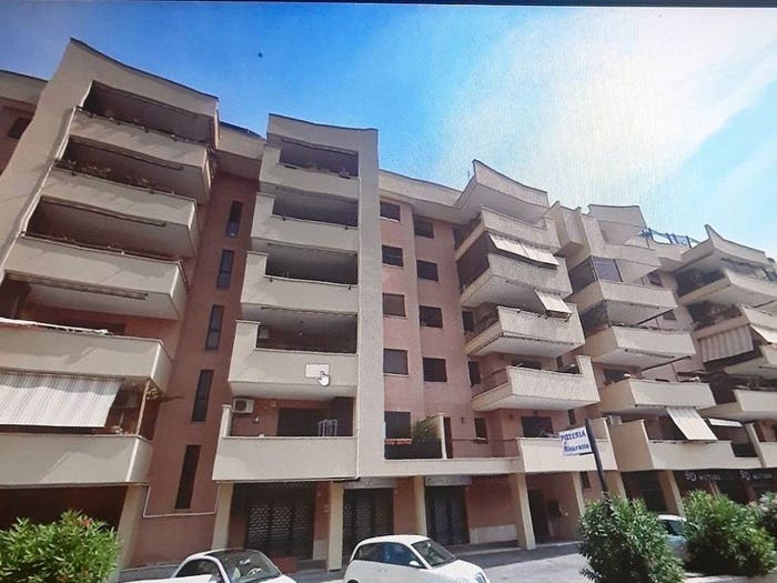 Appartamento bilocale in vendita in Viale Cesco Baseggio, Porta di Roma, Roma