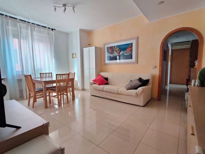 Appartamento trilocale in vendita in Via Spezia, Famagosta, Milano