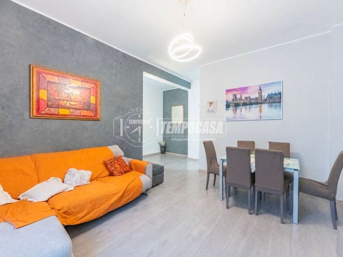 Appartamento trilocale in vendita in Via Cristoforo Colombo C, Abbiategrasso