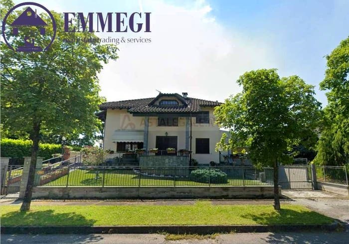 Casa con 6 locali in vendita in Via caduti di nassiriya, Novi Ligure