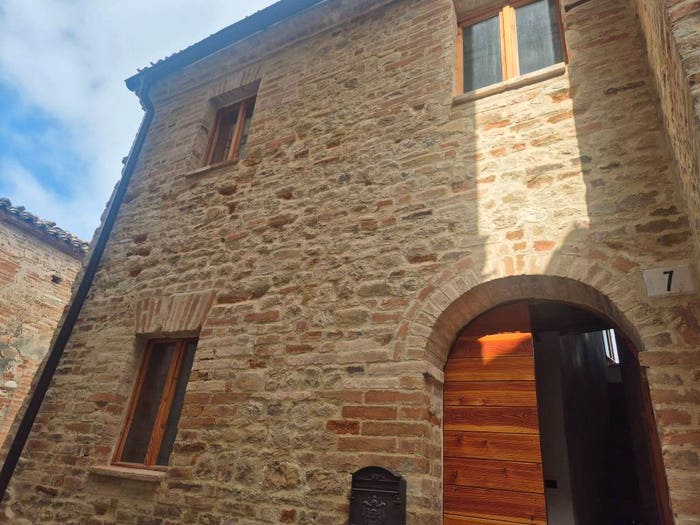 Casa quadrilocale in affitto in Vicolo Chiuso, Centro, Monte Vidon Combatte