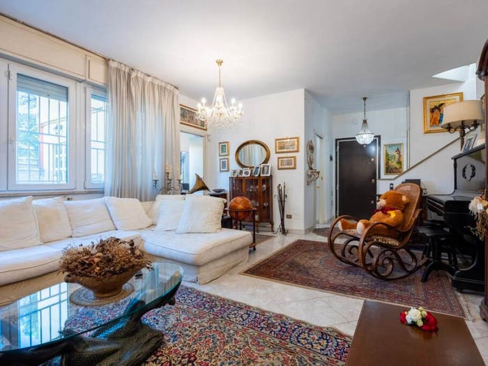 Appartamento con 6 locali in vendita in Via Calderon de la barca, Rinnovamento, Roma
