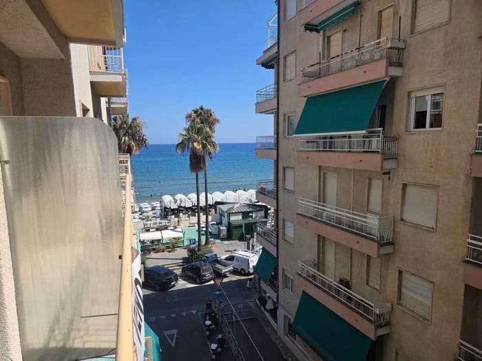 Appartamento quadrilocale in vendita in Via Don Piccagli, Via Roma Borgo Barusso, Alassio
