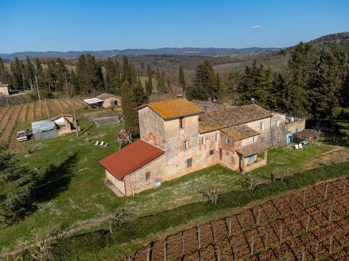 Casa con 6 locali in vendita in Strada di Bracciano, Monteriggioni