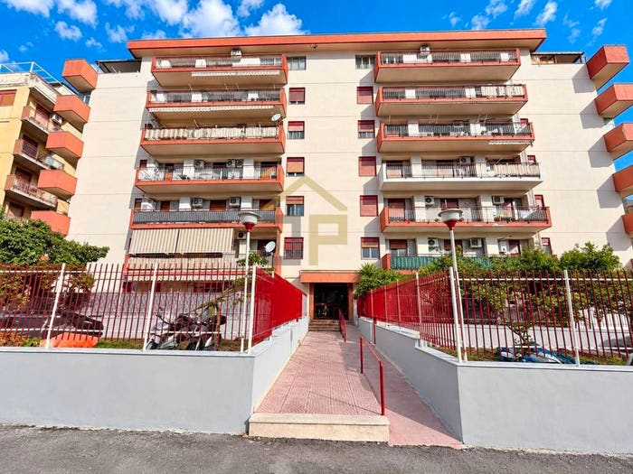 Appartamento con 5 locali in vendita in Via Tommaso Marcellini, Calatafimi Alta, Palermo