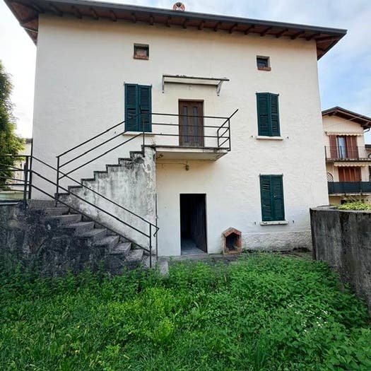 Casa trilocale in vendita in Via Aprile, Uggiate Trevano, Uggiate con Ronago